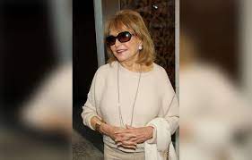 Barbara Walters Last Photo: Unraveling the Mystery Behind a Captivating Image